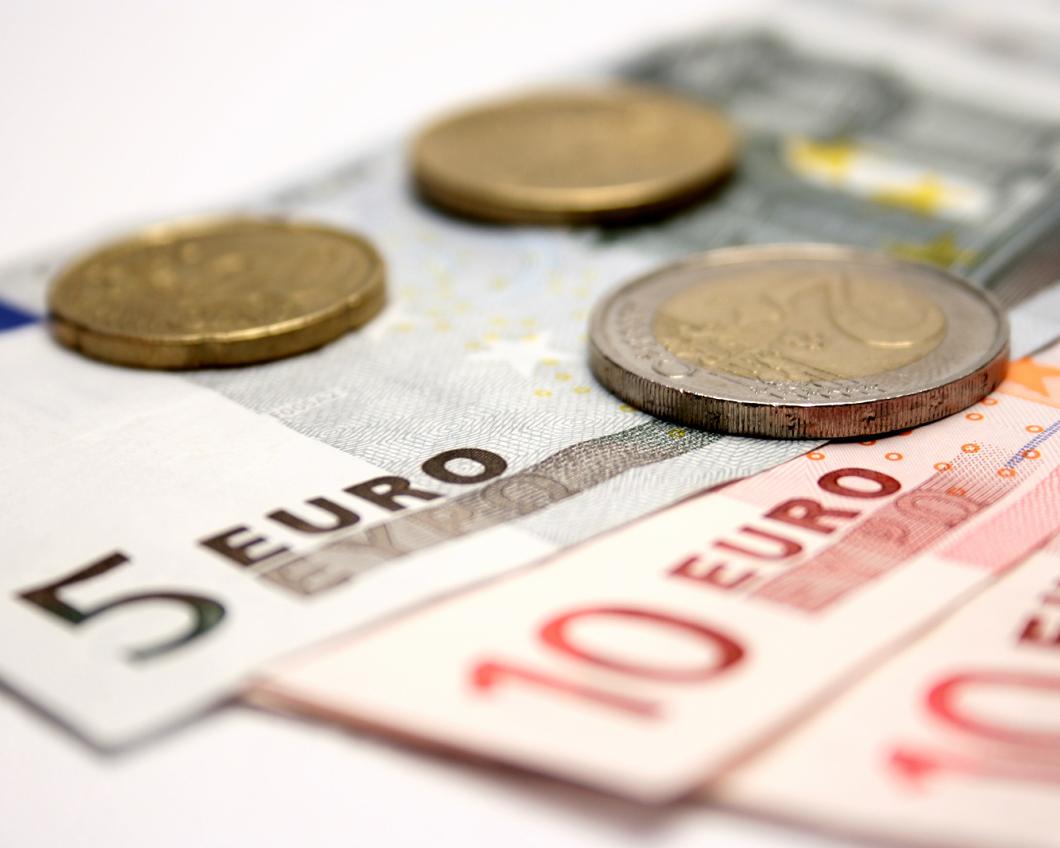 bigstock-Euro-2126842.jpg